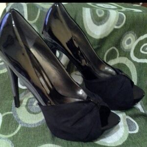 REDUCED !! Carlos by Carlos Santana Black Peep Toe
